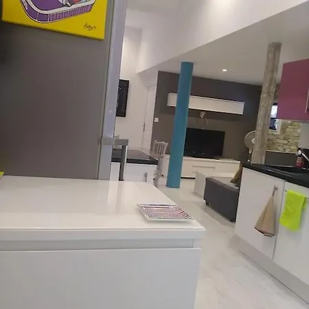 Un Cocon Au Coeur De Bordeaux. *