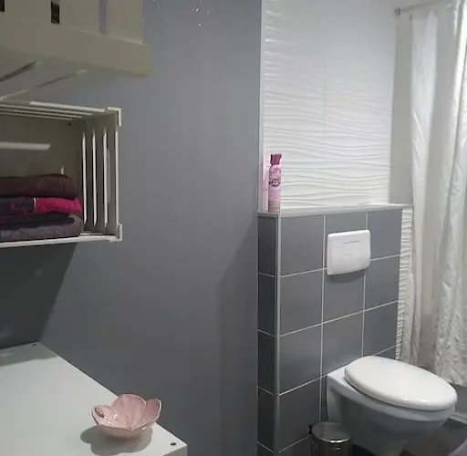 Un Cocon Au Coeur De Bordeaux. Bordeaux